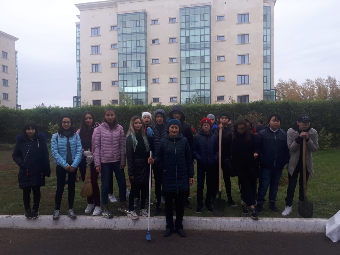 В школе прошел субботник!