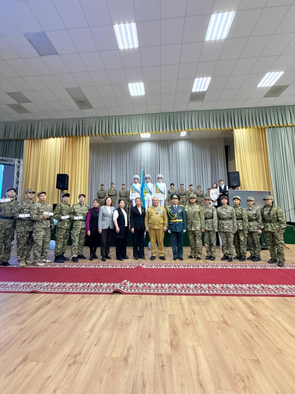 "Жас сарбаз"